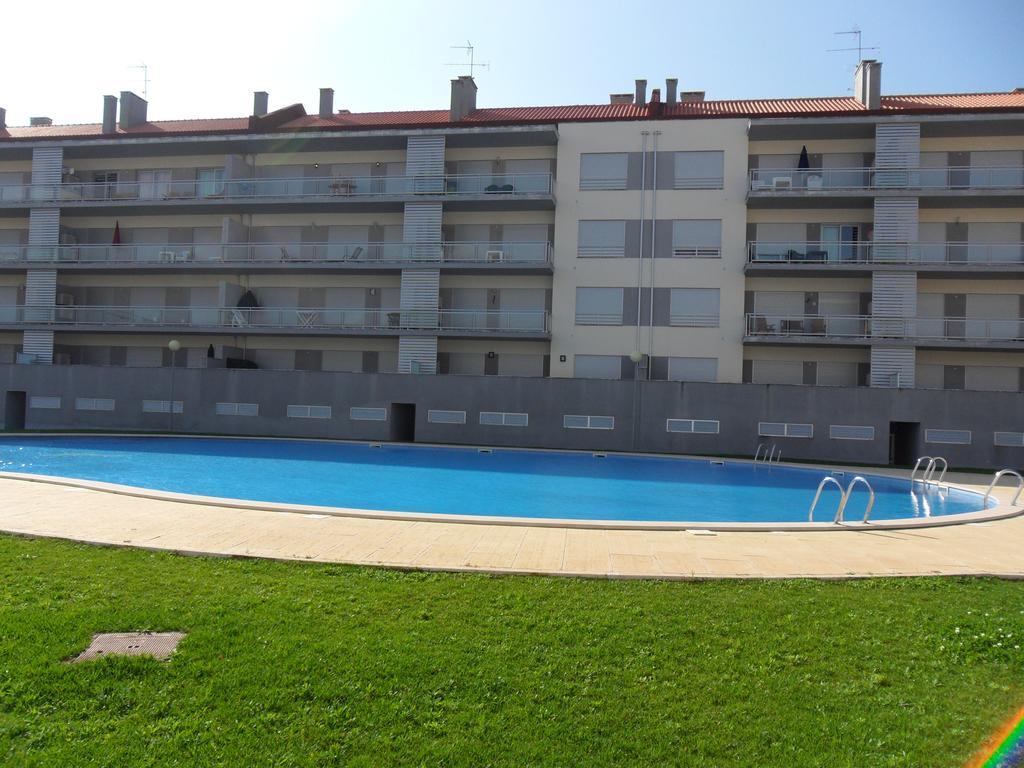 Alojamentos Campo & Mar - T1 Com Piscina São Martinho do Porto Dış mekan fotoğraf